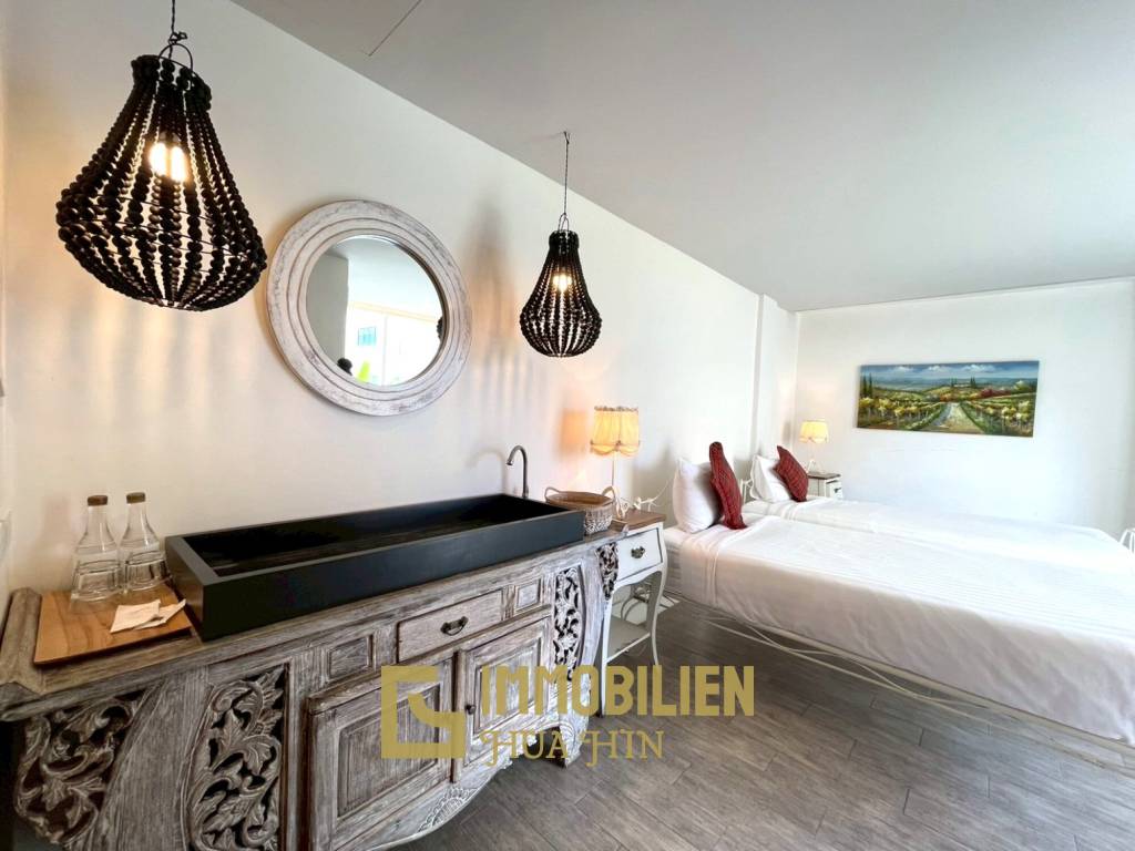 ทาวน์เฮ้าส์หรู 4 ห้องนอน ในเขาตะเกียบ