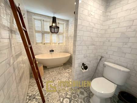 ทาวน์เฮ้าส์หรู 4 ห้องนอน ในเขาตะเกียบ