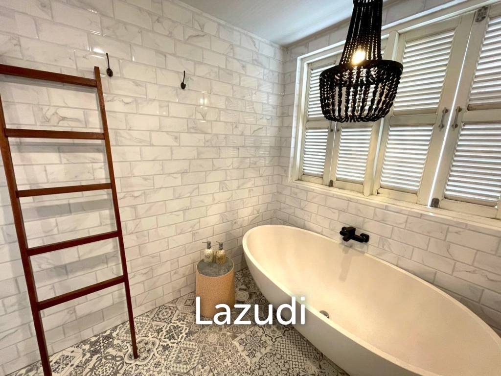 Luxury 4-beds townhouse in Kao Takiab