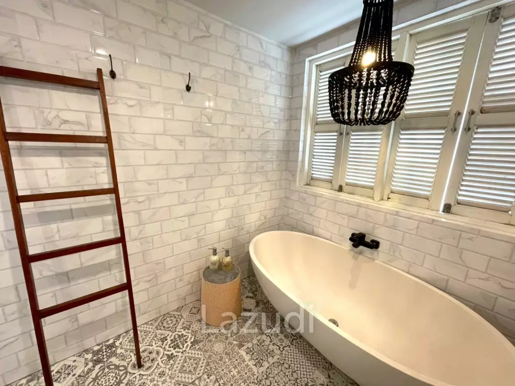 Luxury 4-beds townhouse in Kao Takiab