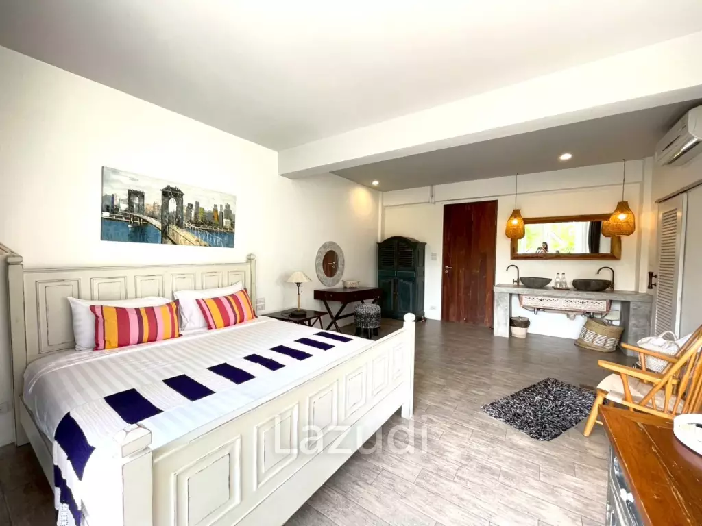 Luxury 4-beds townhouse in Kao Takiab