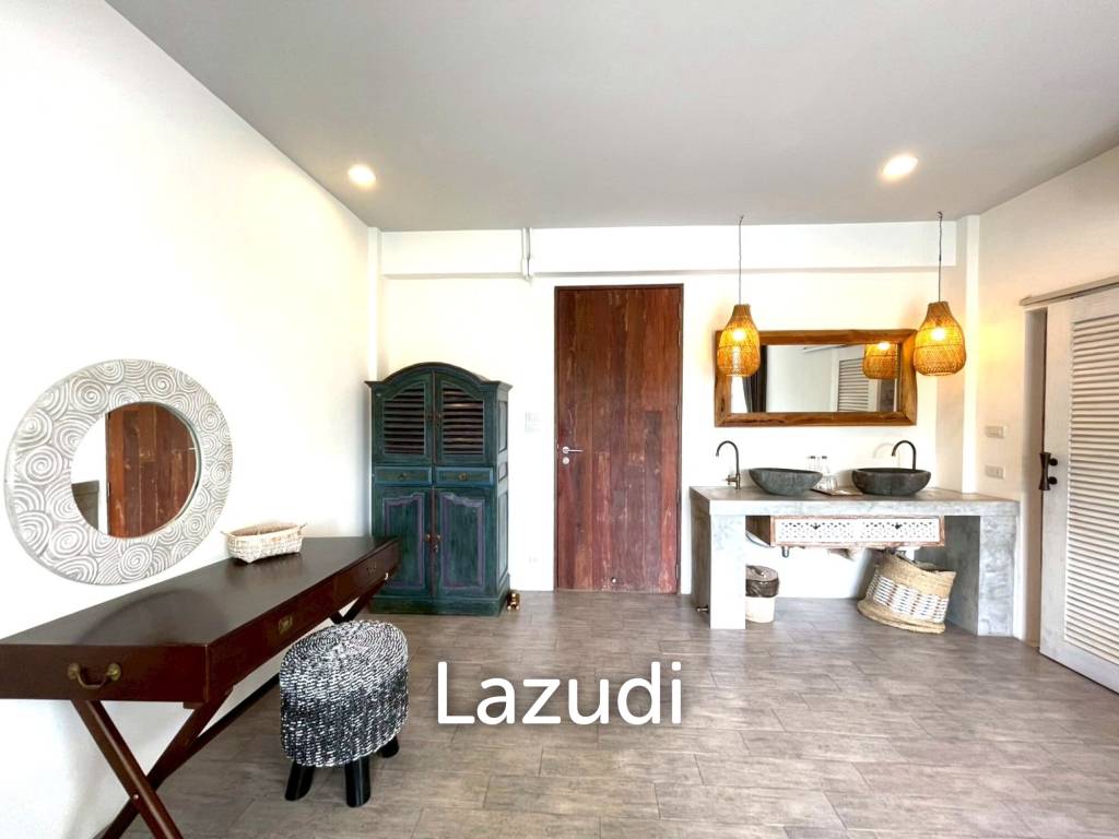 Luxury 4-beds townhouse in Kao Takiab