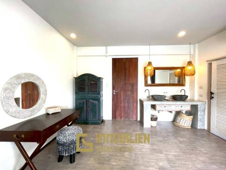 ทาวน์เฮ้าส์หรู 4 ห้องนอน ในเขาตะเกียบ