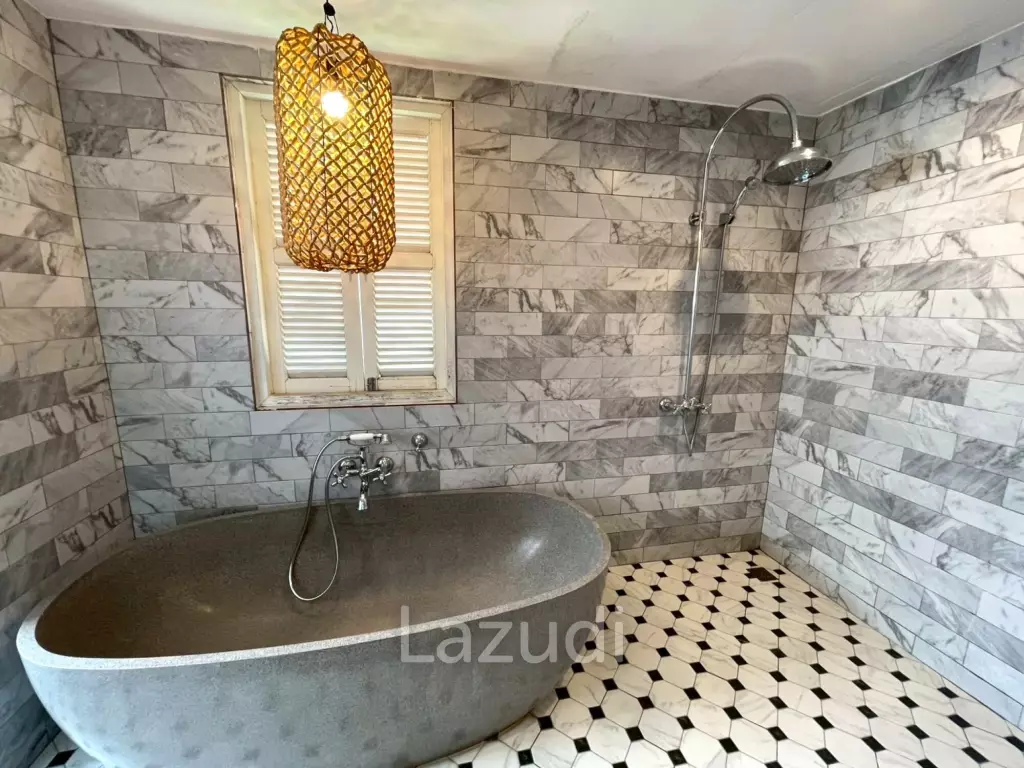 Luxury 4-beds townhouse in Kao Takiab