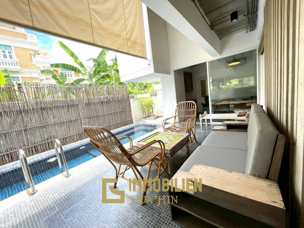 ทาวน์เฮ้าส์หรู 4 ห้องนอน ในเขาตะเกียบ