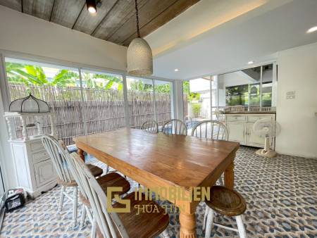 ทาวน์เฮ้าส์หรู 4 ห้องนอน ในเขาตะเกียบ