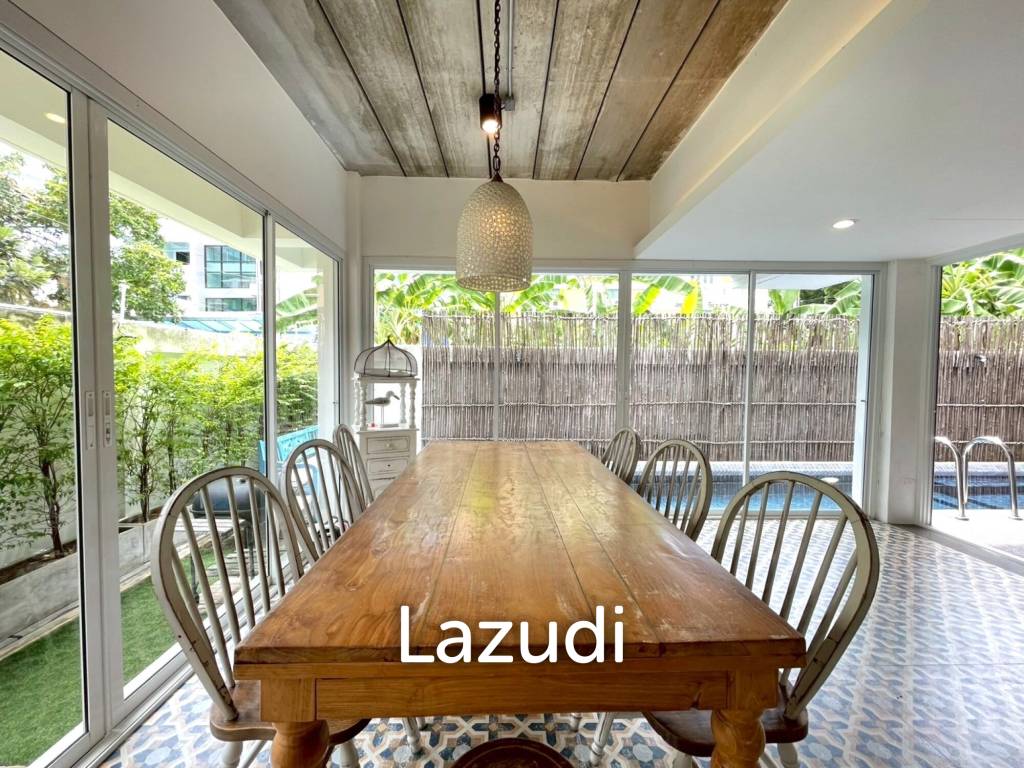 Luxury 4-beds townhouse in Kao Takiab