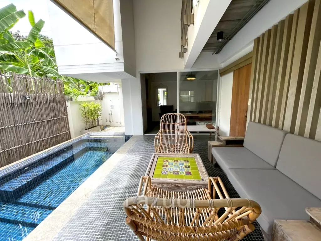 Luxury 4-beds townhouse in Kao Takiab