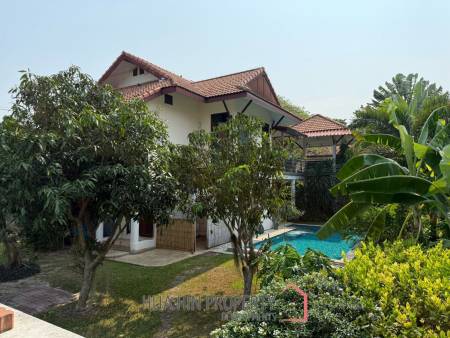 Elegant Villa with Pool and Garden On soi 102 in Hua Hin