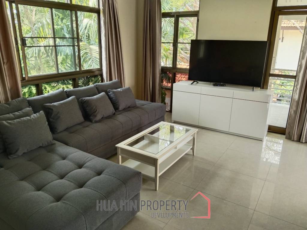 Elegant Villa with Pool and Garden On soi 102 in Hua Hin