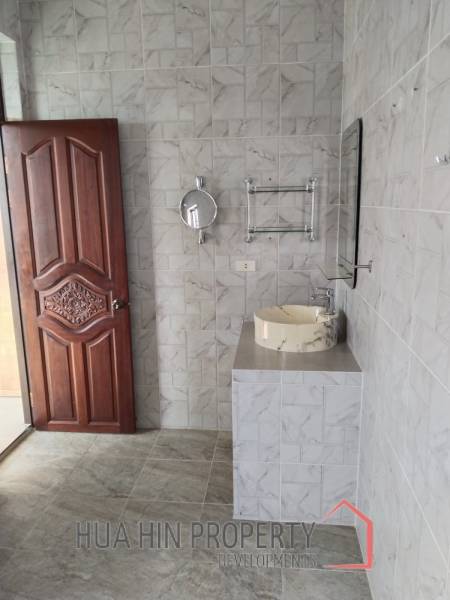 Elegant Villa with Pool and Garden On soi 102 in Hua Hin