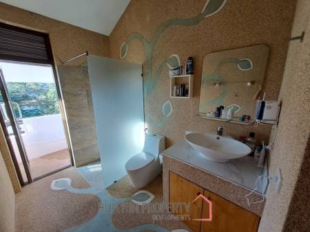 Elegant Villa with Pool and Garden On soi 102 in Hua Hin