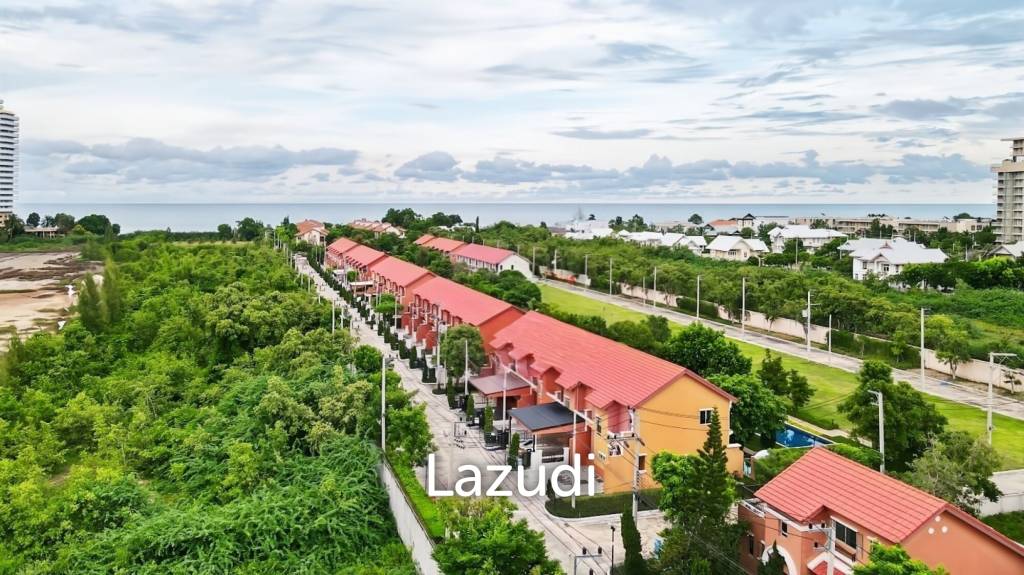 Boulevard Tuscany : Luxury 2 Bedroom Townhouse in , Cha-Am