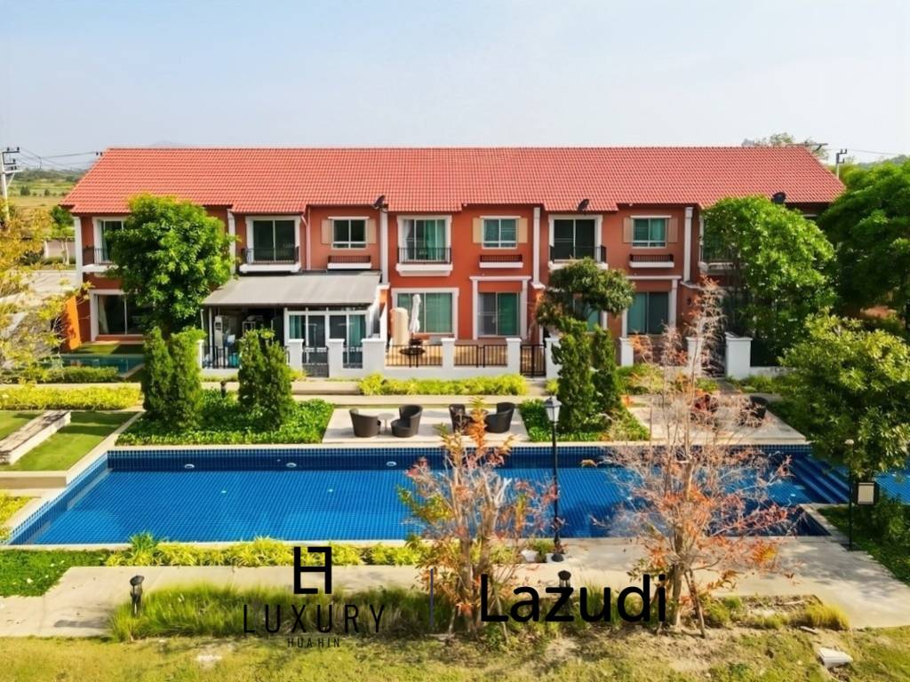 Boulevard Tuscany : Luxury 2 Bedroom Townhouse in , Cha-Am