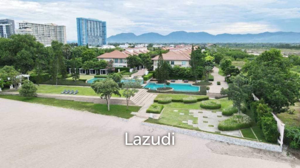 Boulevard Tuscany : Luxury 2 Bedroom Townhouse in , Cha-Am
