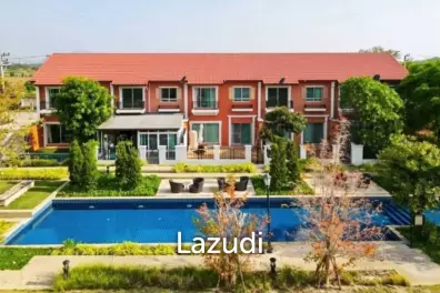 Boulevard Tuscany : Luxury 2 Bedroom Townhouse in , Cha-Am