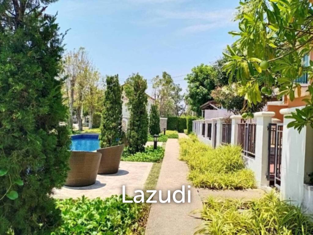 Boulevard Tuscany : Luxury 2 Bedroom Townhouse in , Cha-Am