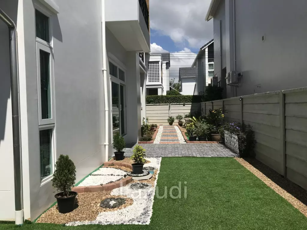 2-Storey 3-Bedroom Detached House for Sale near BCIS
