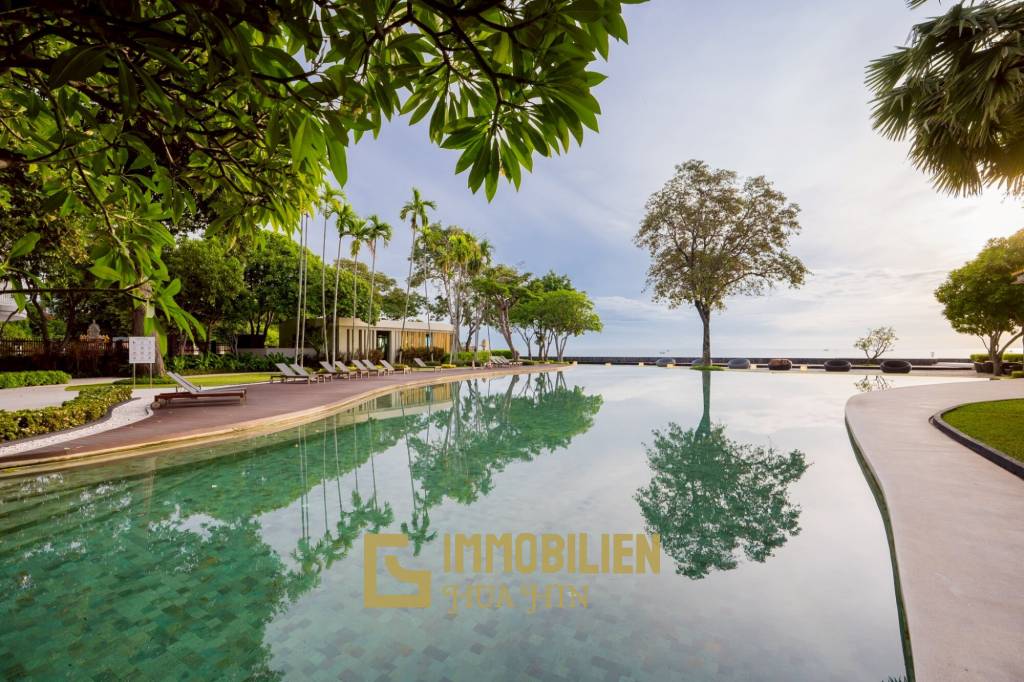 คอนโด 2 ห้องนอนรีโนเวทใหม่ริมทะเล ที่บ้านแสนสุข หัวหิน