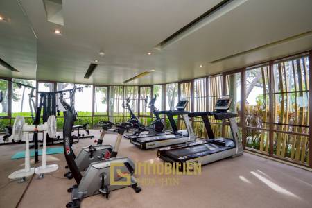 คอนโด 2 ห้องนอนรีโนเวทใหม่ริมทะเล ที่บ้านแสนสุข หัวหิน