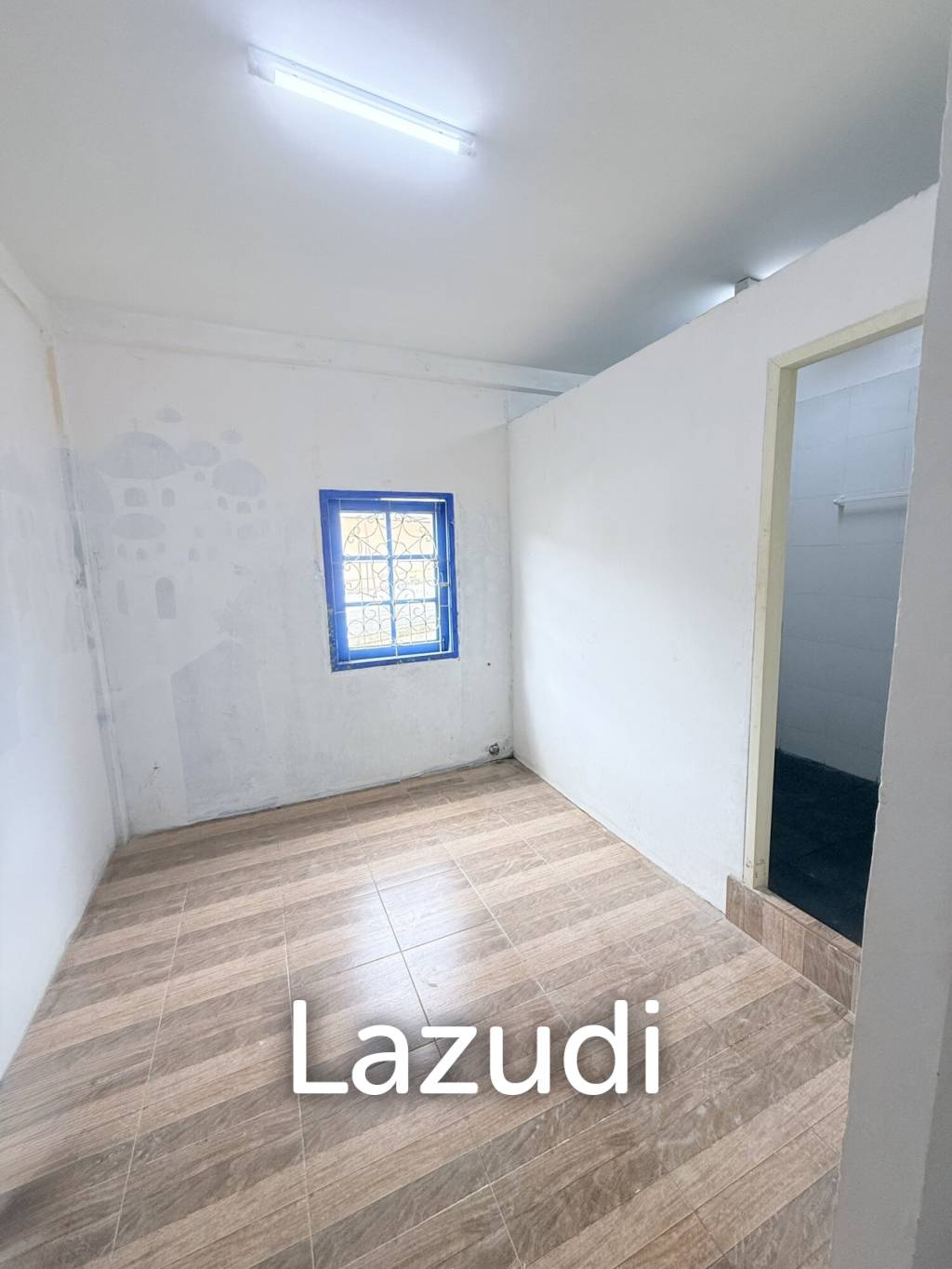 Spacious Townhouse for Sale in Yan Nawa Bangkok