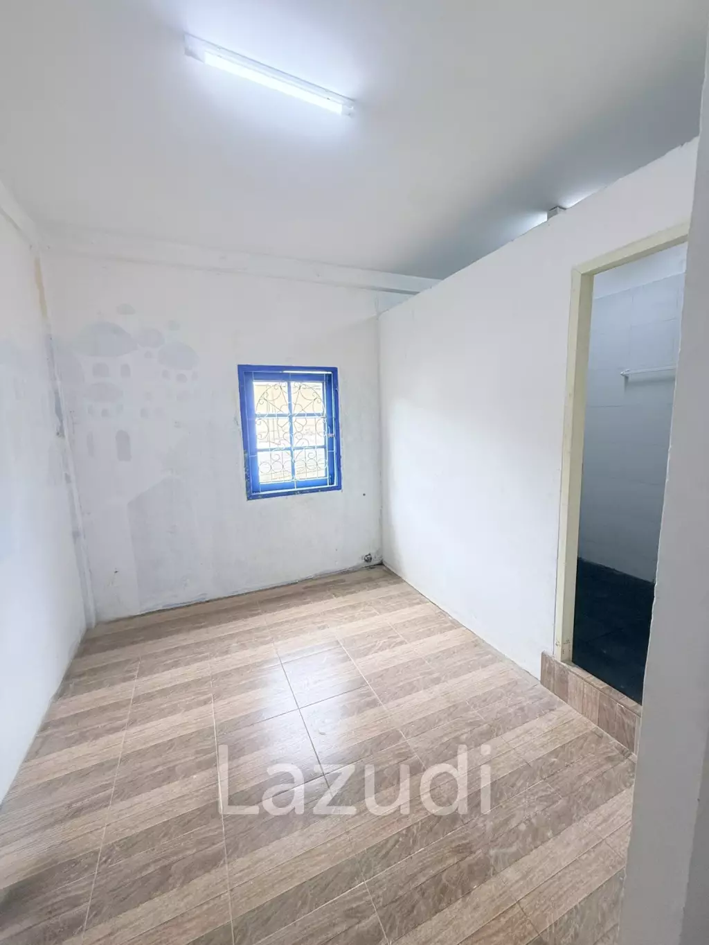 Spacious Townhouse for Sale in Yan Nawa Bangkok