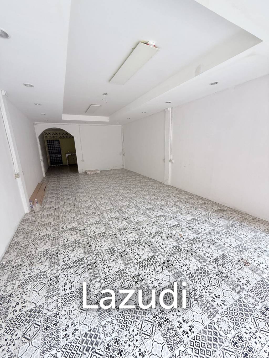 Spacious Townhouse for Sale in Yan Nawa Bangkok