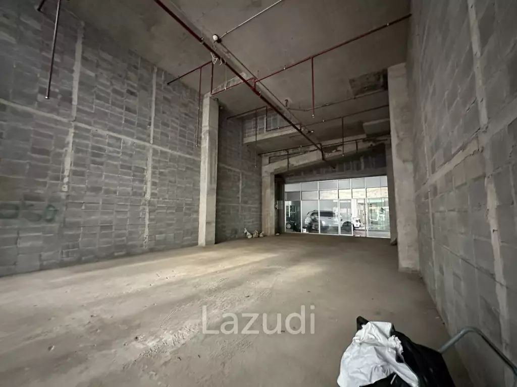 Retail Opportunity in St. Louis Grand Terrace Sathorn