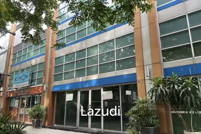 Retail Opportunity in St. Louis Grand Terrace Sathorn