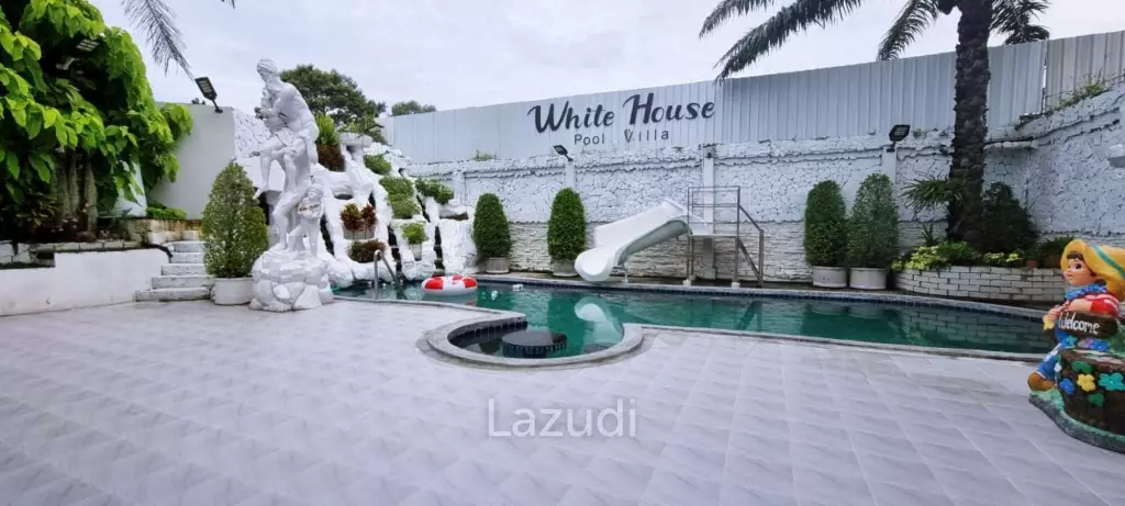 5 Bedrooms 6 Bathrooms 222 SQ.M. Baan Koon Suk