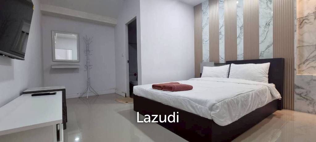 5 Bedrooms 6 Bathrooms 222 SQ.M. Baan Koon Suk