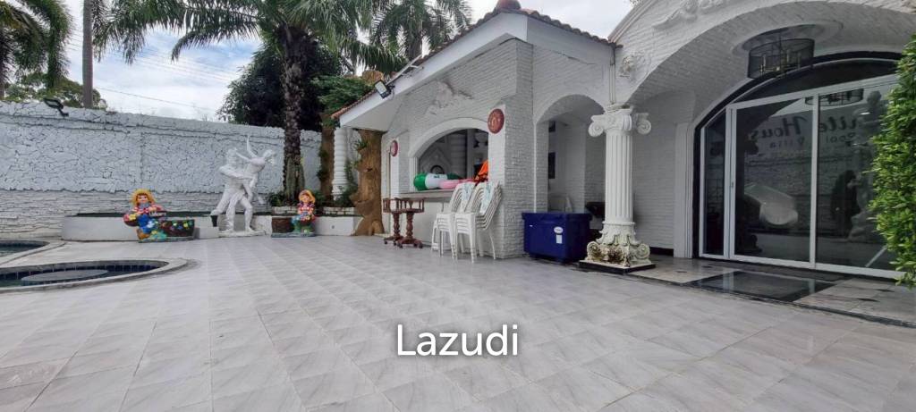 5 Bedrooms 6 Bathrooms 222 SQ.M. Baan Koon Suk
