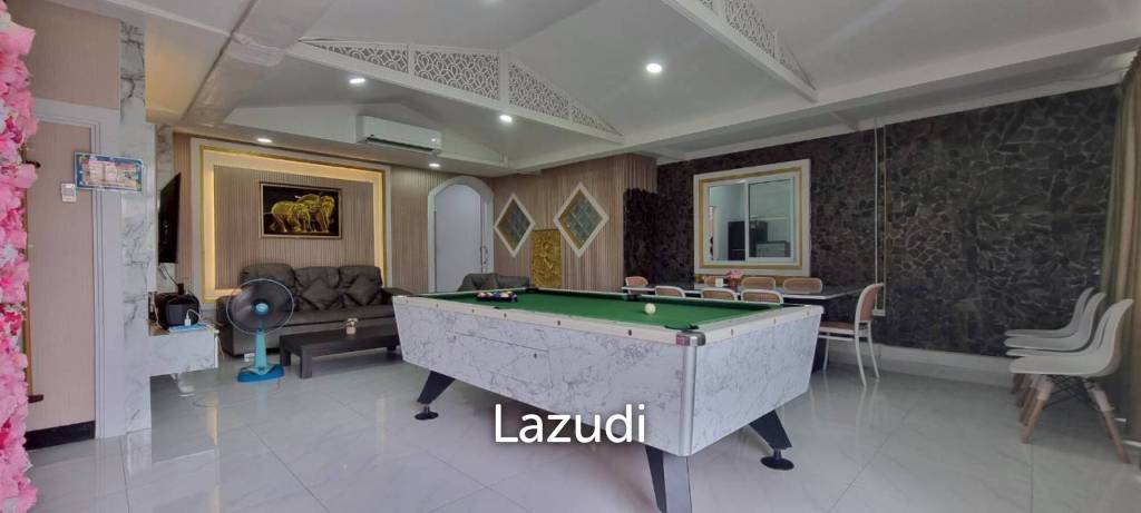 5 Bedrooms 6 Bathrooms 222 SQ.M. Baan Koon Suk