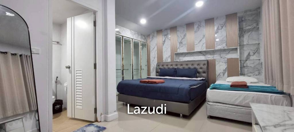 5 Bedrooms 6 Bathrooms 222 SQ.M. Baan Koon Suk