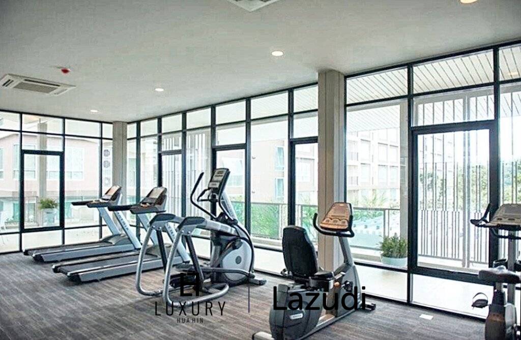 500 метров до пляжа / Круглосуточная охрана / Рядом много ресторанов и магазинов