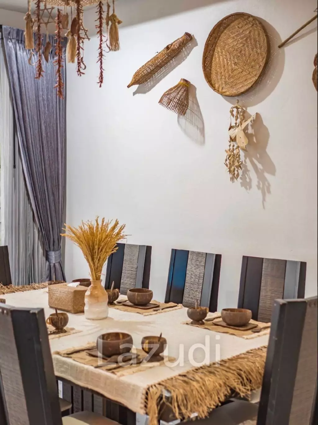 Spacious 5-Bedroom Villa with Mountain Views in Mae Nam Soi 2