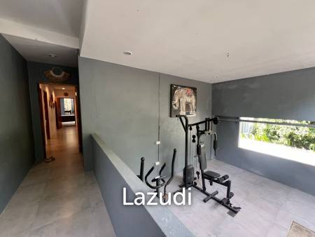 Spacious 5-Bedroom Villa with Mountain Views in Mae Nam Soi 2