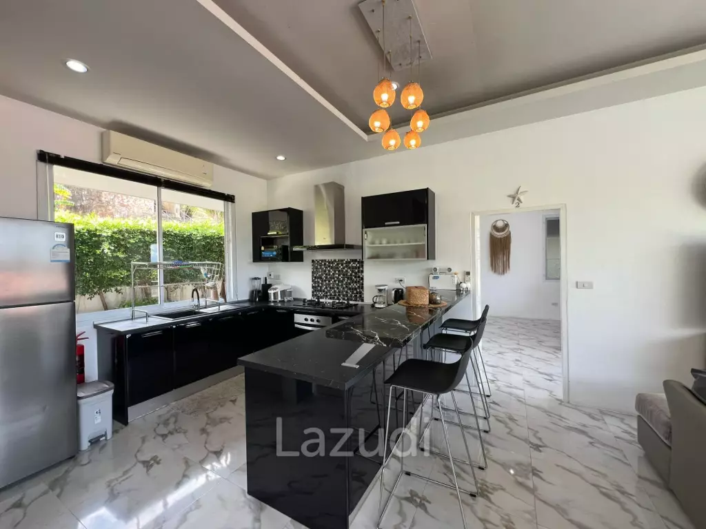 Spacious 5-Bedroom Villa with Mountain Views in Mae Nam Soi 2