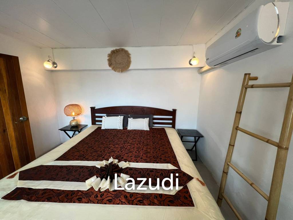 Spacious 5-Bedroom Villa with Mountain Views in Mae Nam Soi 2