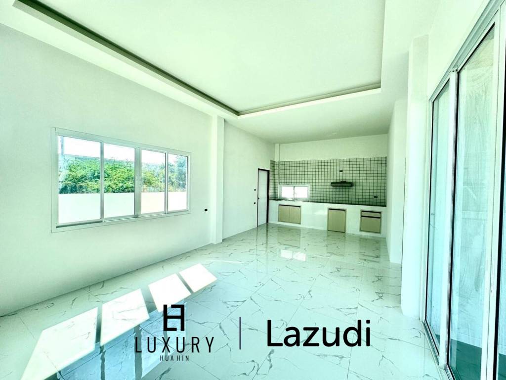 Brandneues frei stehendes Haus mit 3 Schlafzimmern in Soi 102