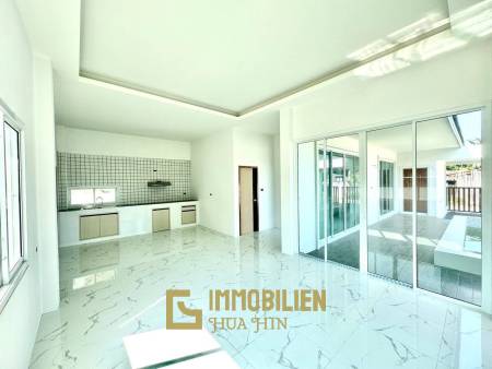 Brandneues frei stehendes Haus mit 3 Schlafzimmern in Soi 102