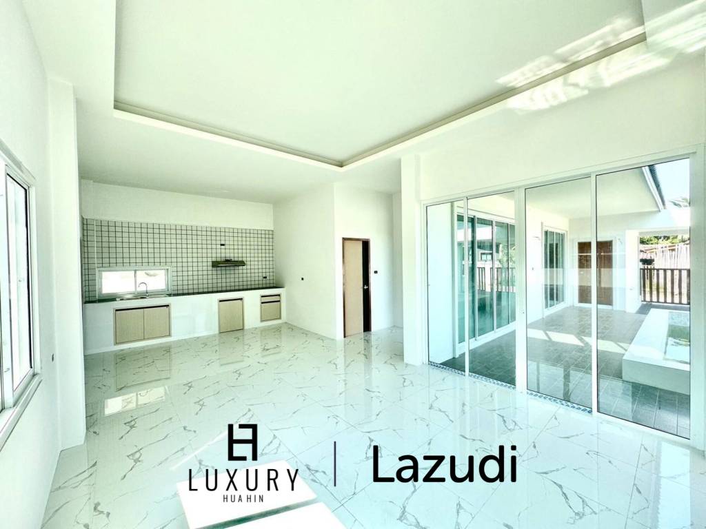 Brandneues frei stehendes Haus mit 3 Schlafzimmern in Soi 102