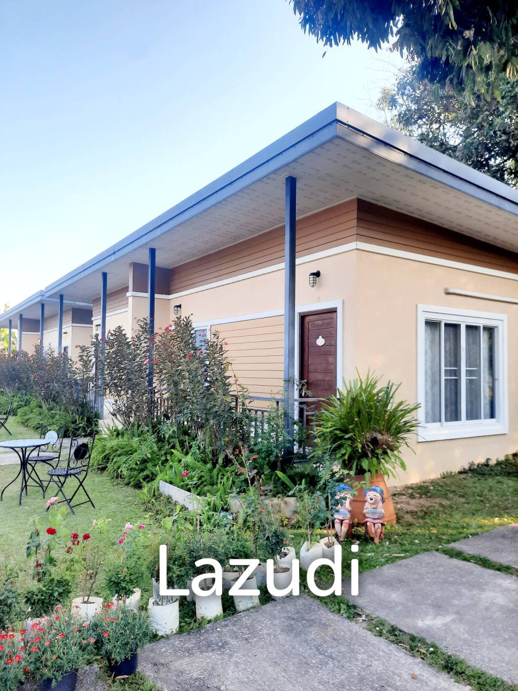 Lovely 8 Rooms Hotel For Sale Surrounded by Nature.