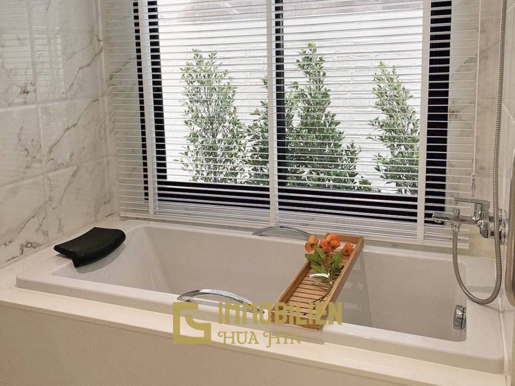 Minimalistische Villa mit 3 Schlafzimmern und Pool in Hua Hin