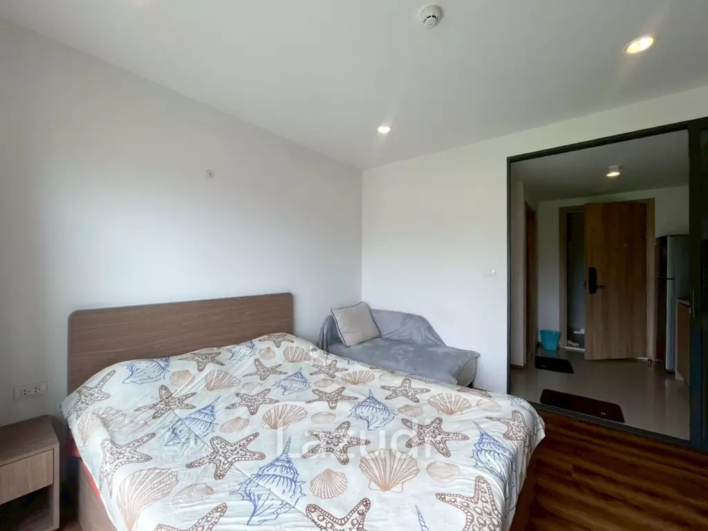 La Habana Hua Hin: 8 floor, bright condo for sale