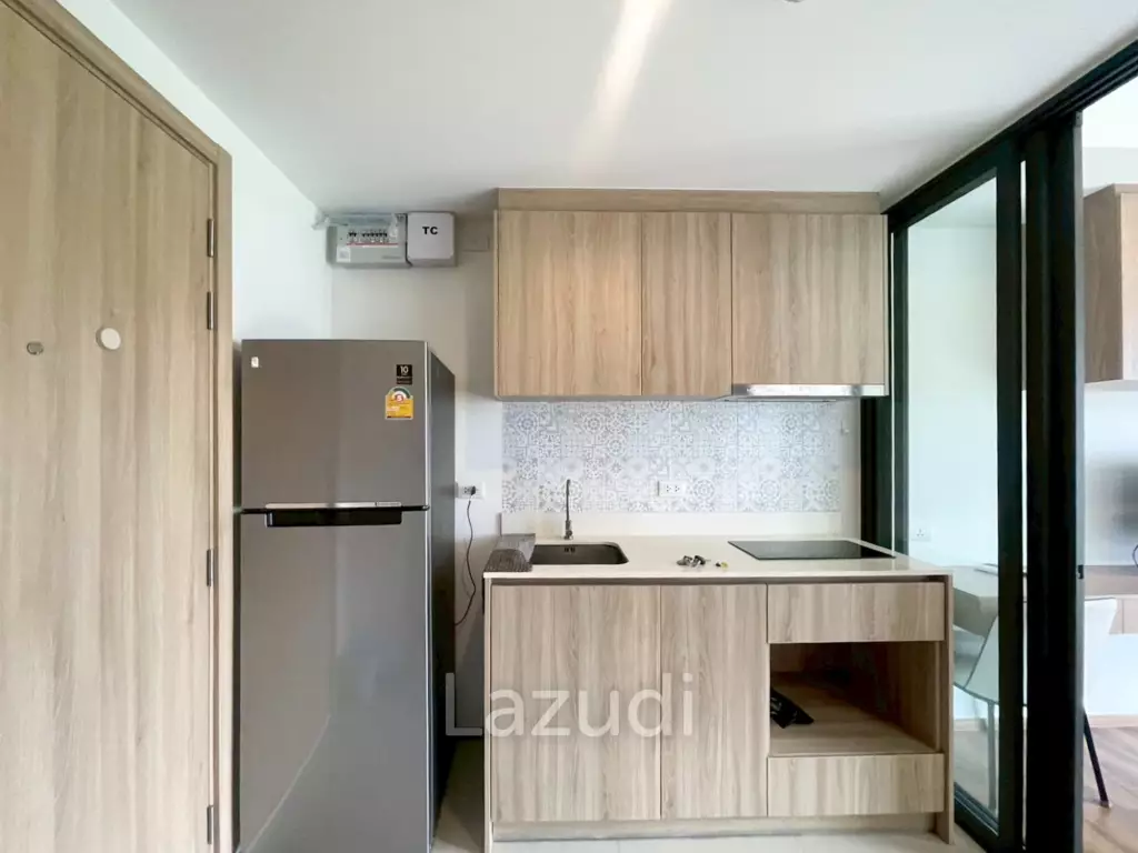 La Habana Hua Hin: 8 floor, bright condo for sale