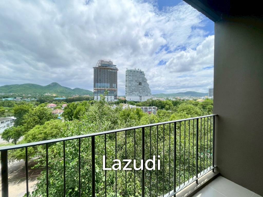 La Habana Hua Hin: 8 floor, bright condo for sale