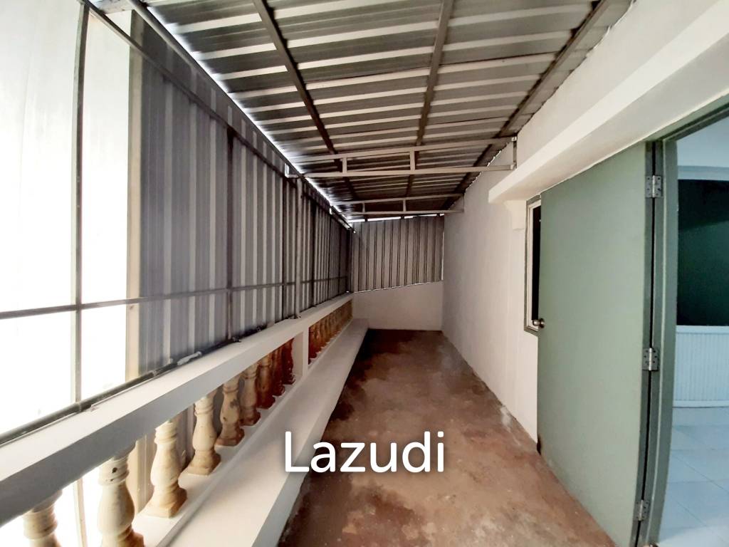 2 Commercial Buildings for Sale for Investment in Nang Lae