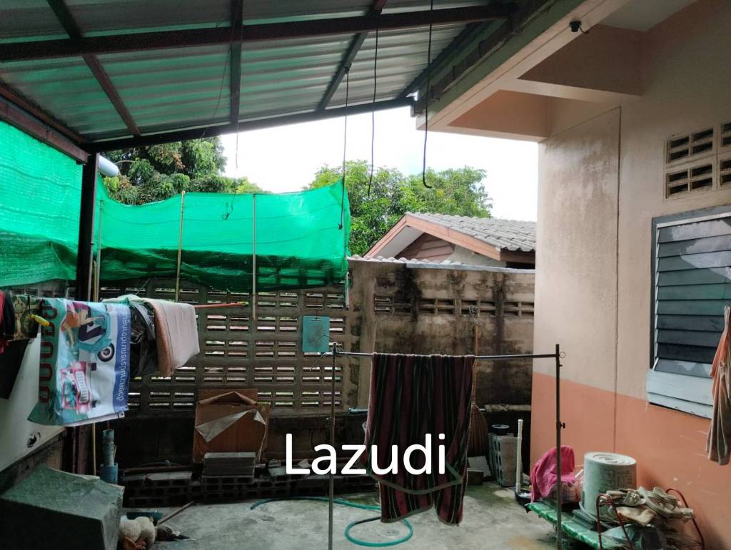 ขายหอพัก 16 ห้องในเมืองเชียงรายใกล้กับสถานศึกษาและย่านธุรกิจ
