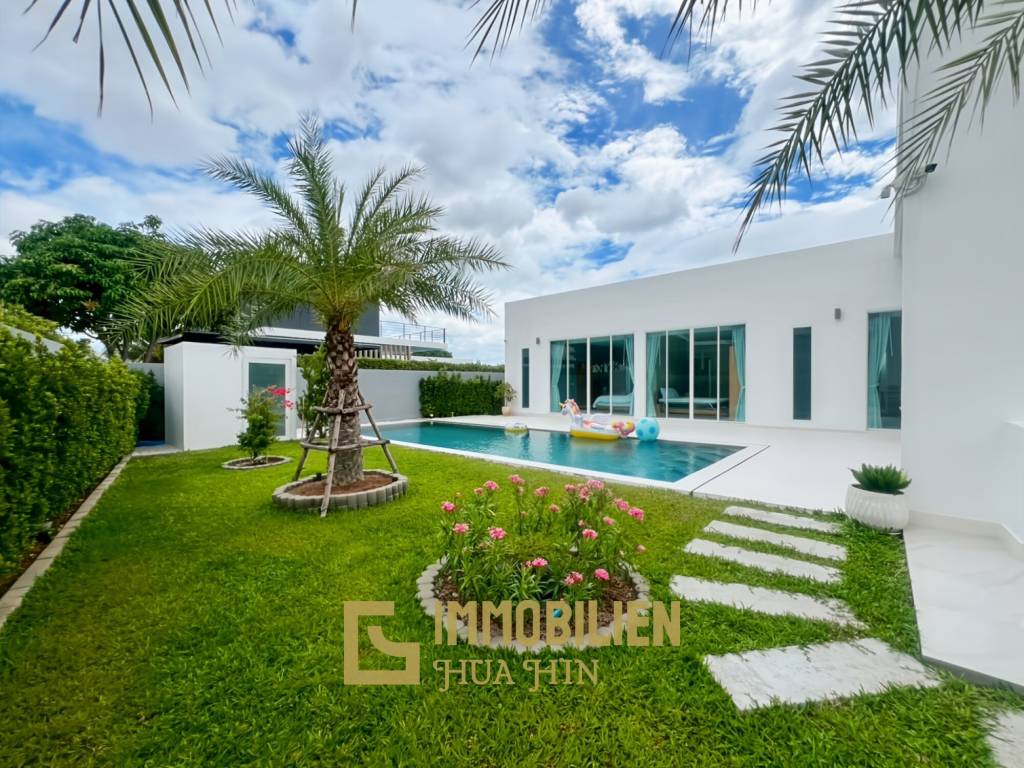 4 Schlafzimmer + 4 Bäder / 184 qm Wohnfläche / Pool